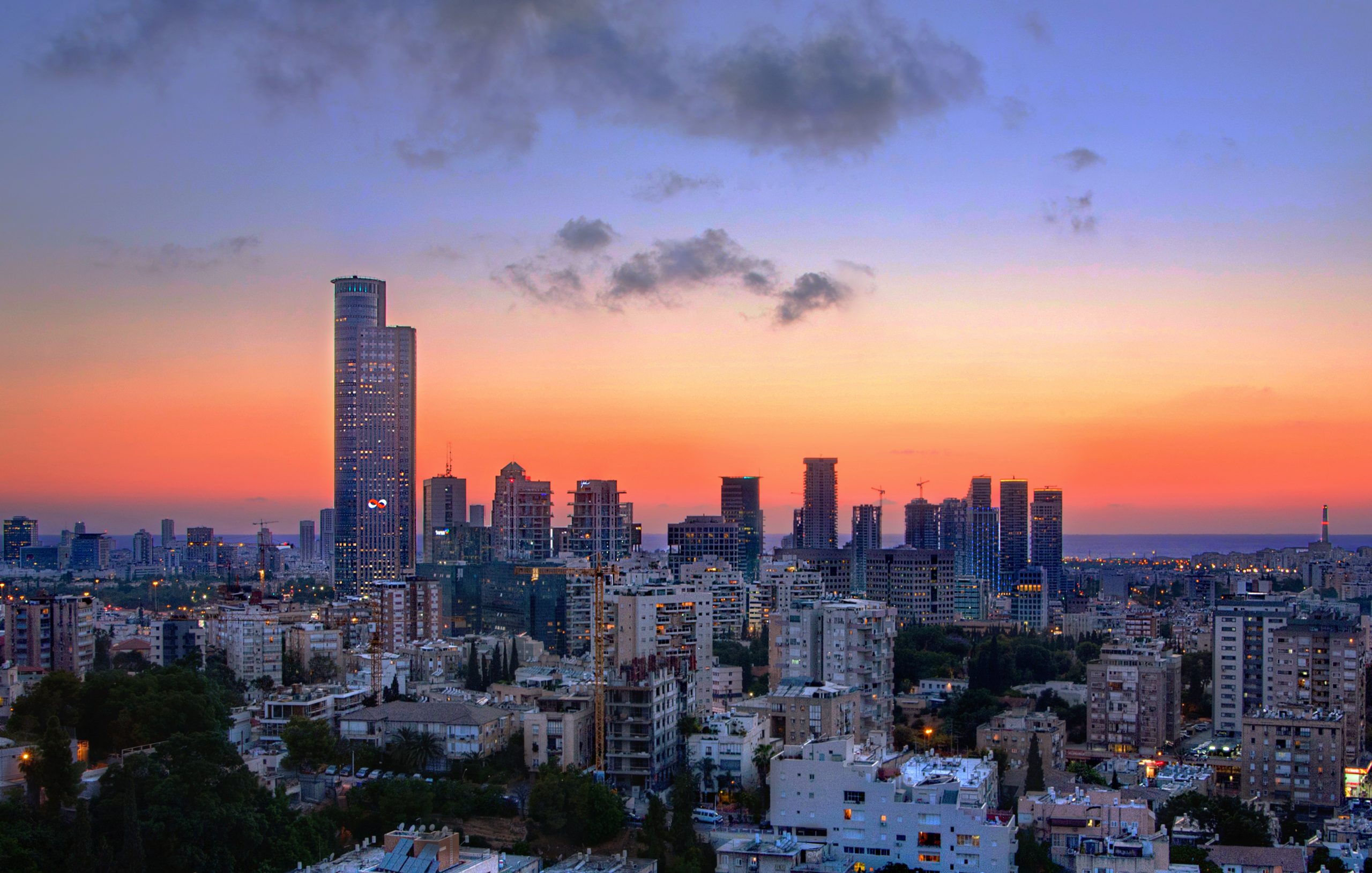 סלע נדל"ן רוכשת את בית מאני בת"א – בניין ההנהלה הראשי של בנק לאומי, ב-623 מיליון שקל