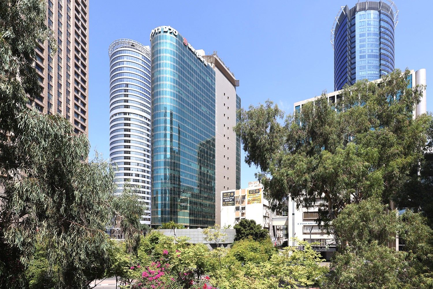 דוחות טובים לסלע נדל”ן: הרווח הנקי זינק ב-41% ל-300 מיליון שקל דוחות טובים לסלע נדל”ן: הרווח הנקי זינק ב-41% ל-300 מיליון שקל