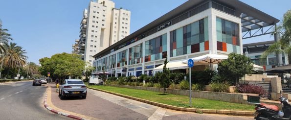 חנויות להשכרה בחולון MY Mall <br /></noscript>